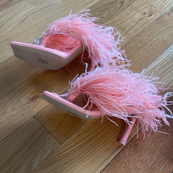 CULT GAIA Shannon feathered mules with stiletto heel is size 6/36 EU - Picture 6 of 10